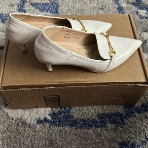 Dream Pairs Women’s Size 6